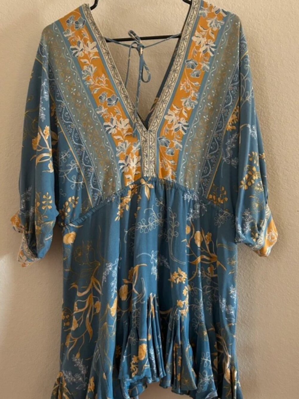 Aakaa Dress - Medium